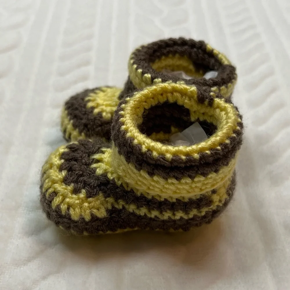 💗 ‎ *NEW* Handmade Crochet Baby Booties/Shoes/Slippers
